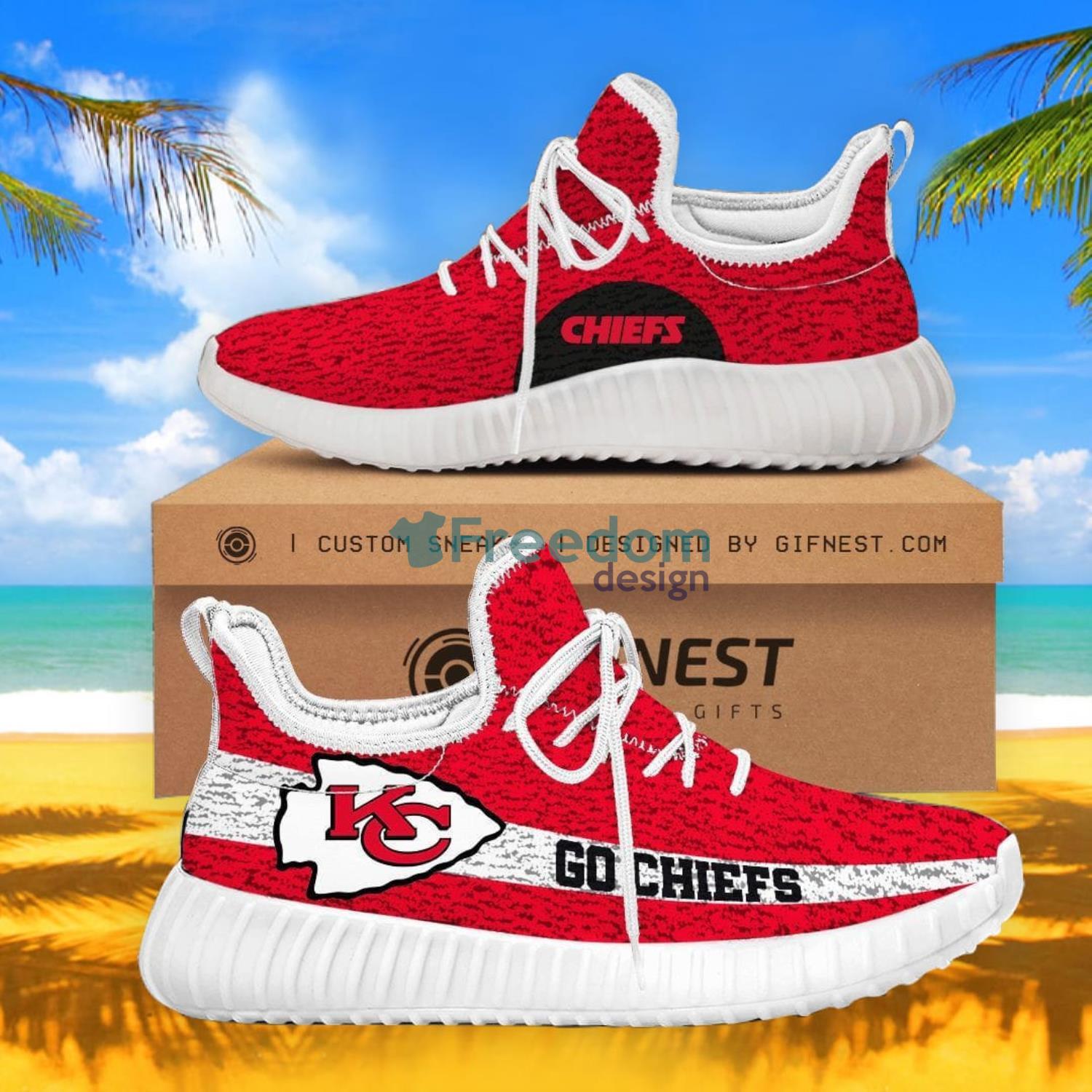 NFL Kansas City Chiefs Red Yeezy Shoes Men And Women Gift For Fans -  Freedomdesign