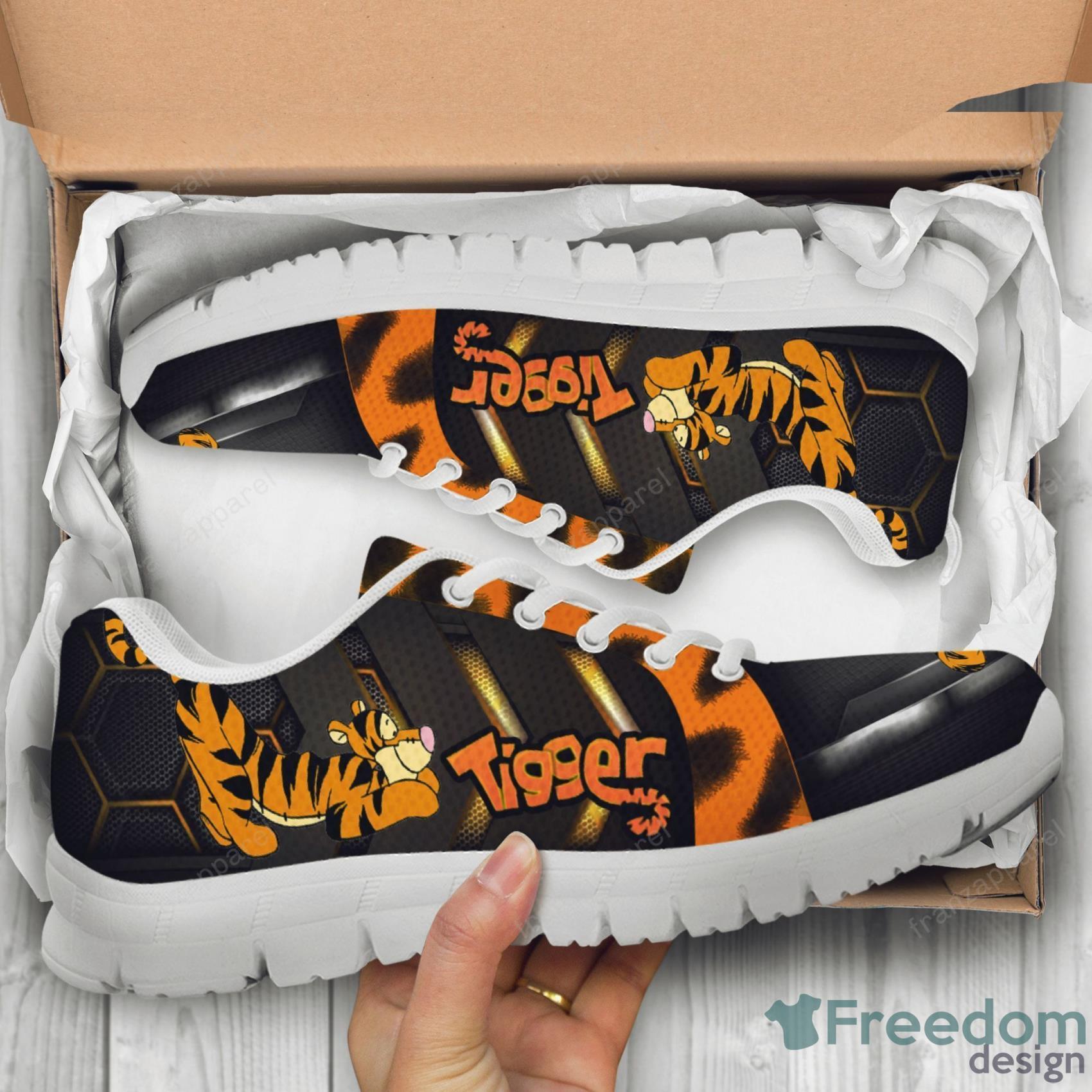 Tigger Winnie The Pooh Lovely Cartoon Black Sneakers Shoes For Men And Women Product Photo 2