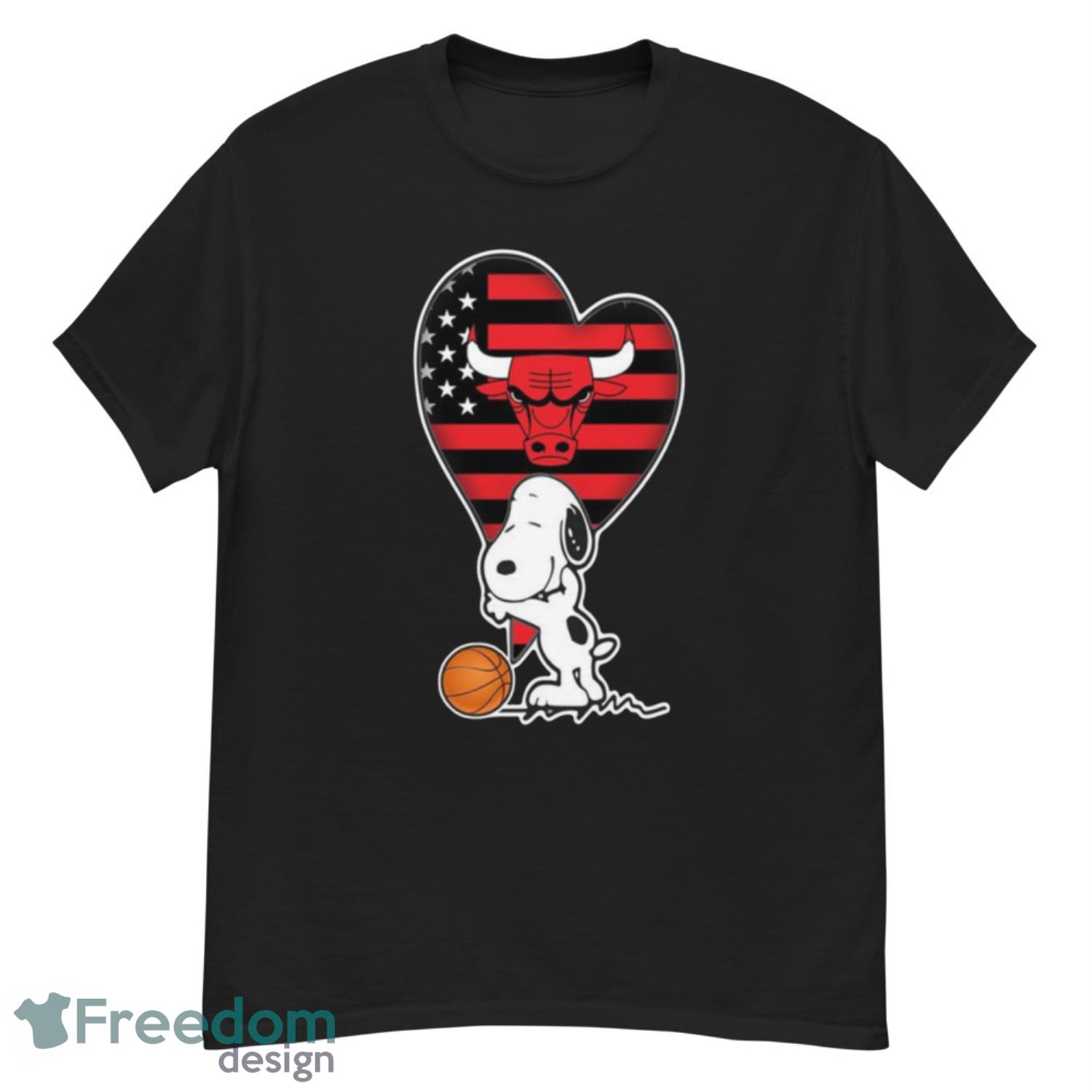 Chicago Bulls NBA Basketball The Peanuts Movie Adorable Snoopy T