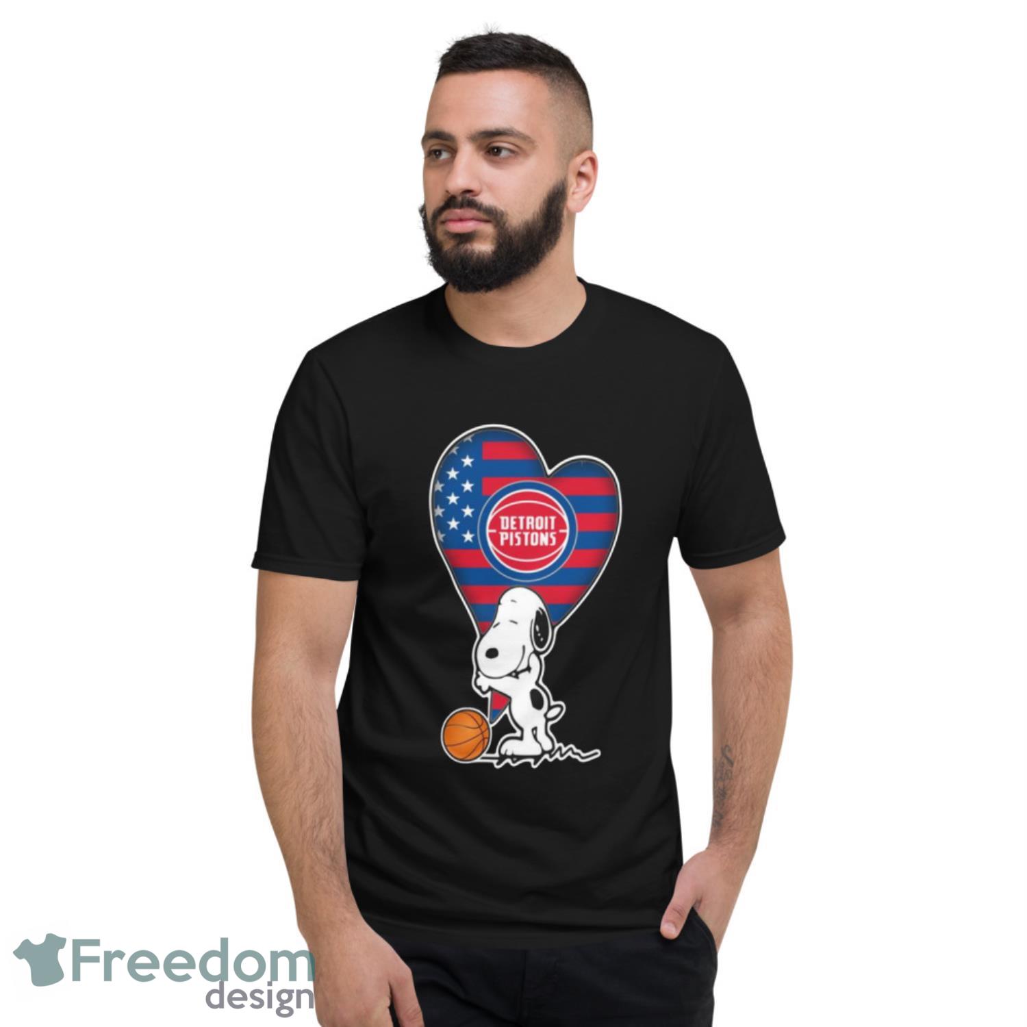 Detroit Pistons NBA Basketball The Peanuts Movie Adorable Snoopy T Shirt - Short Sleeve T-Shirt