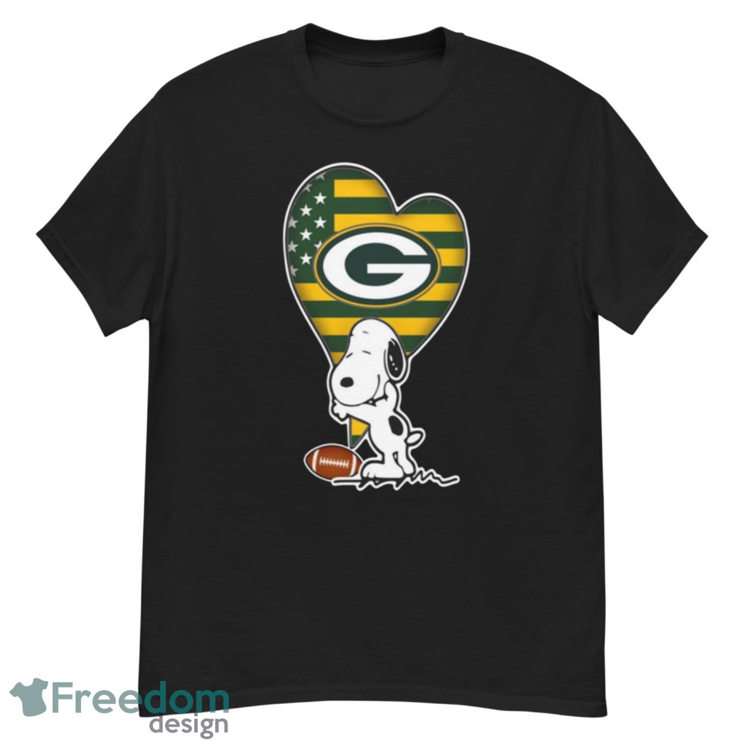 Green Bay Packers NFL Football The Peanuts Movie Adorable Snoopy T Shirt - G500 Men’s Classic T-Shirt