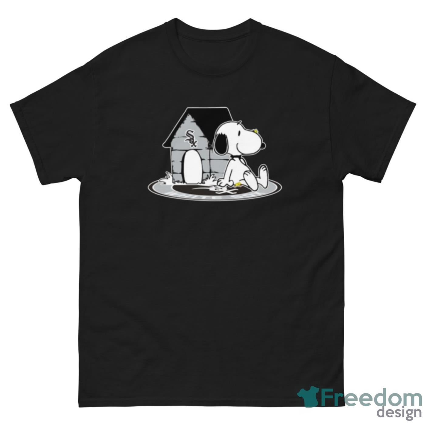 MLB Baseball Chicago White Sox Snoopy The Peanuts Movie Shirt T Shirt - G500 Men’s Classic Tee