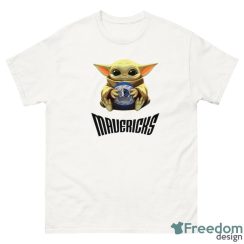 NBA Basketball Dallas Mavericks Star Wars Baby Yoda Sport Gift T- Shirt - G500 Men’s Classic T-Shirt