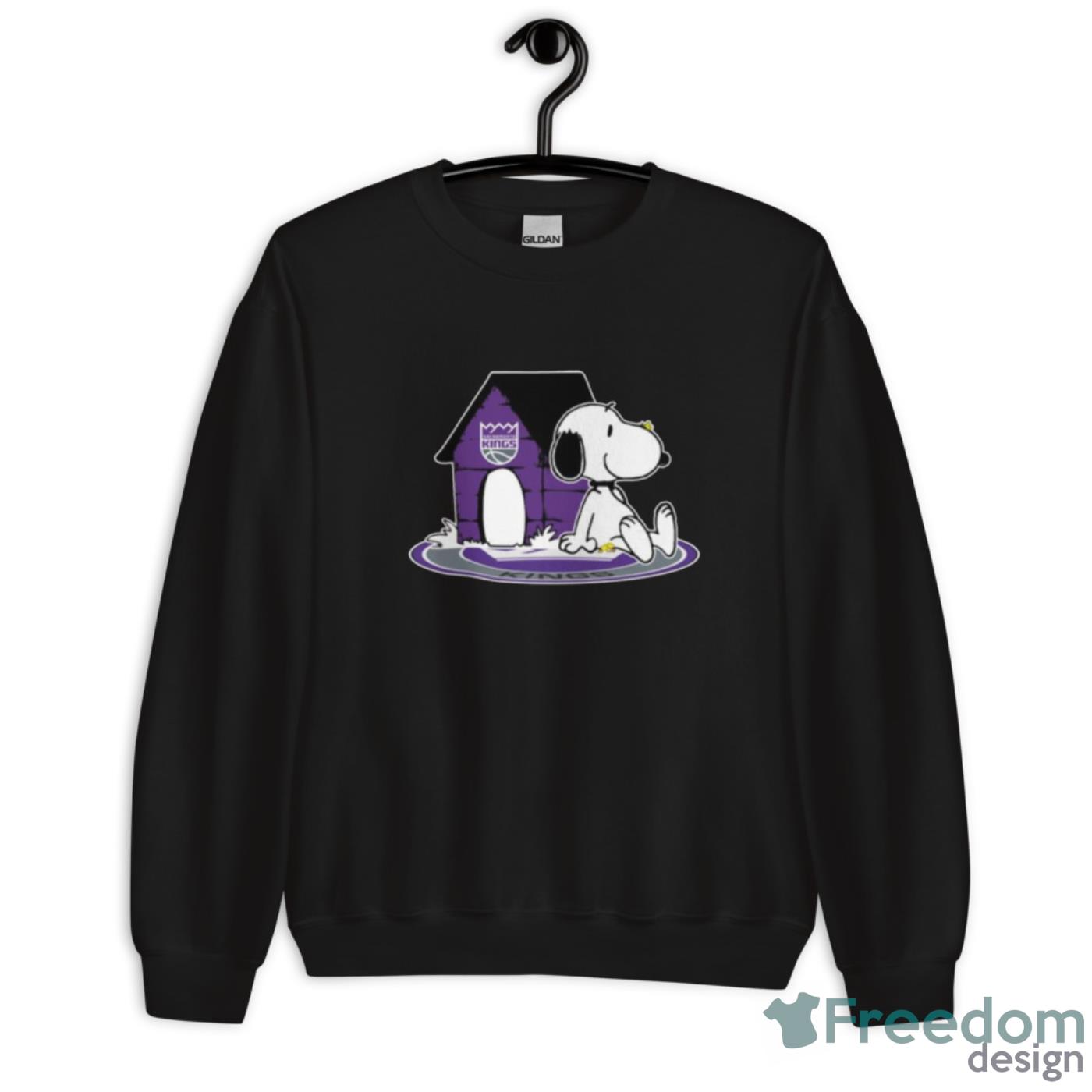NBA Basketball Sacramento Kings Snoopy The Peanuts Movie Shirt T Shirt image NBA Basketball Sacramento Kings Snoopy The Peanuts Movie Shirt T Shirt - Unisex Heavy Blend Crewneck Sweatshirt