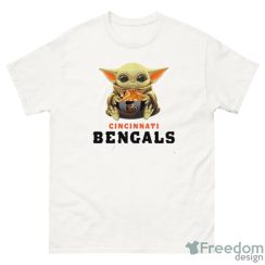NFL Football Cincinnati Bengals Baby Yoda Star Wars Sport Gift T- Shirt - G500 Men’s Classic T-Shirt