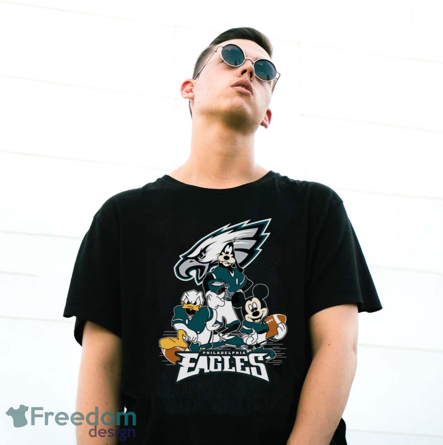 NFL Sport Fans Philadelphia Eagles Mickey Mouse Donald Duck Goofy Football Shirt T Shirt Product Photo 2