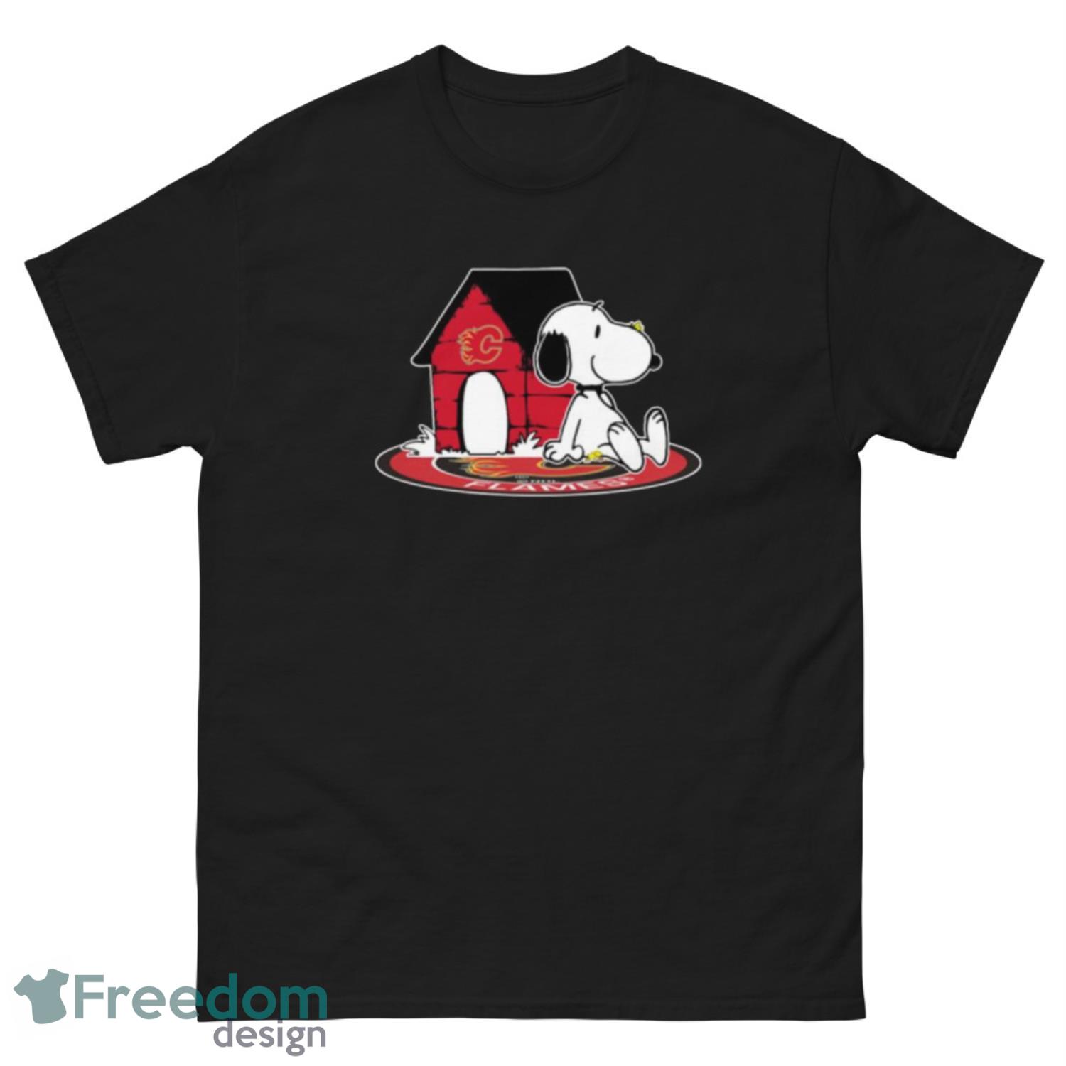 NHL Hockey Calgary Flames Snoopy The Peanuts Movie Shirt T Shirt - G500 Men’s Classic Tee