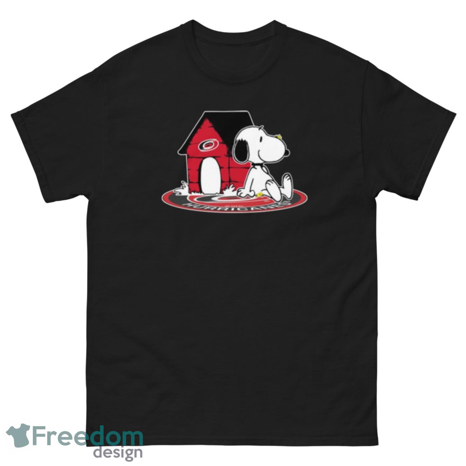 NHL Hockey Carolina Hurricanes Snoopy The Peanuts Movie Shirt T Shirt - G500 Men’s Classic Tee