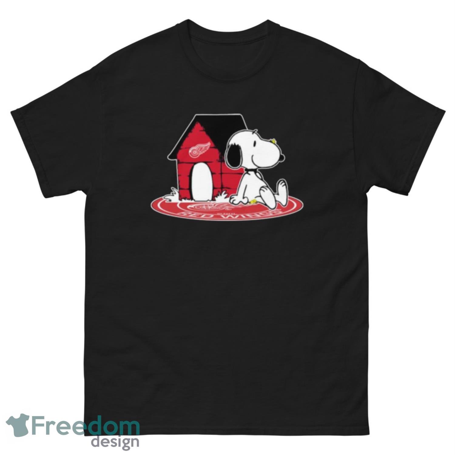 NHL Hockey Detroit Red Wings Snoopy The Peanuts Movie Shirt T Shirt - G500 Men’s Classic Tee