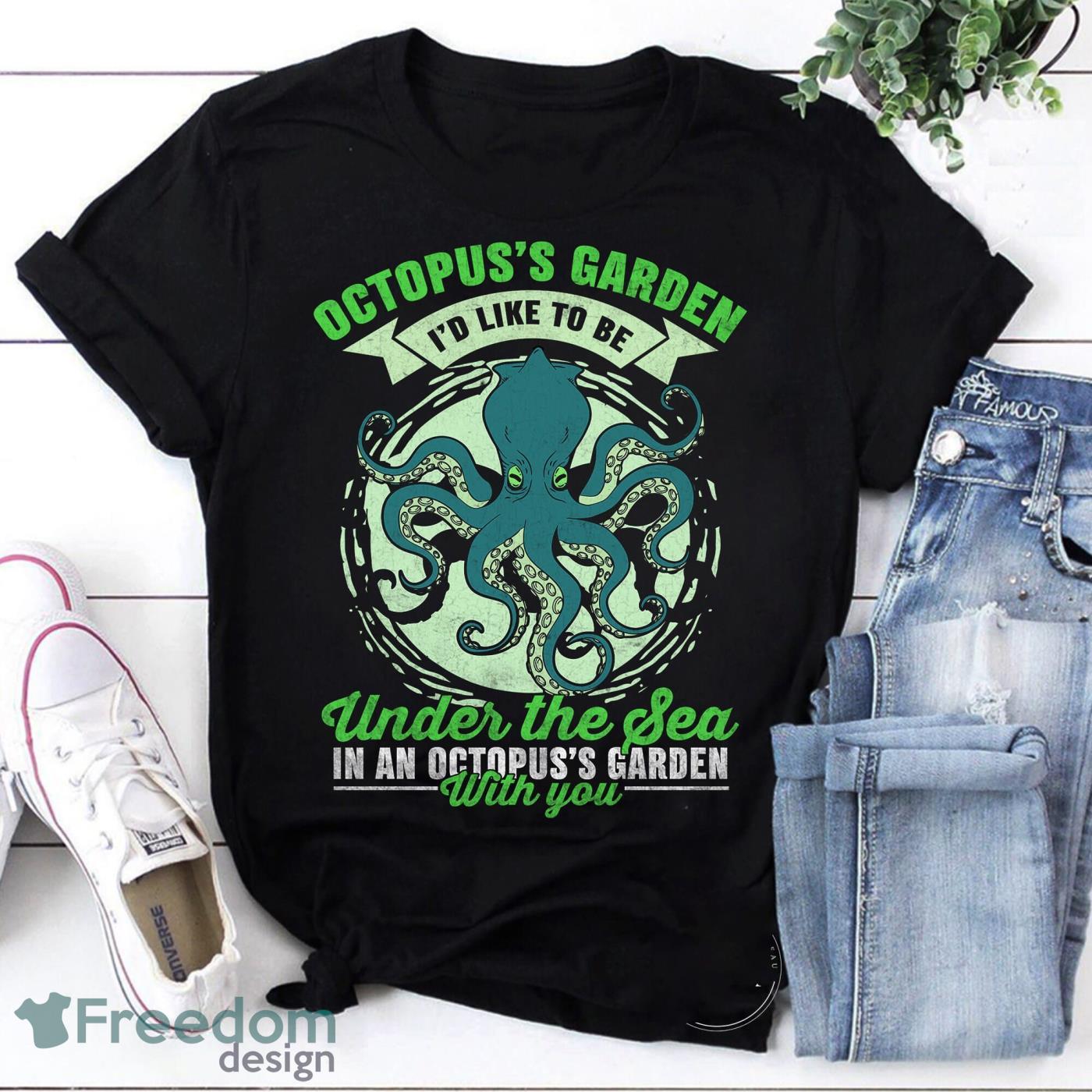 Octopus’s Garden I’d Like To Be Under The Sea In An Octopus’s Garden With You Vintage T-Shirt Product Photo 1