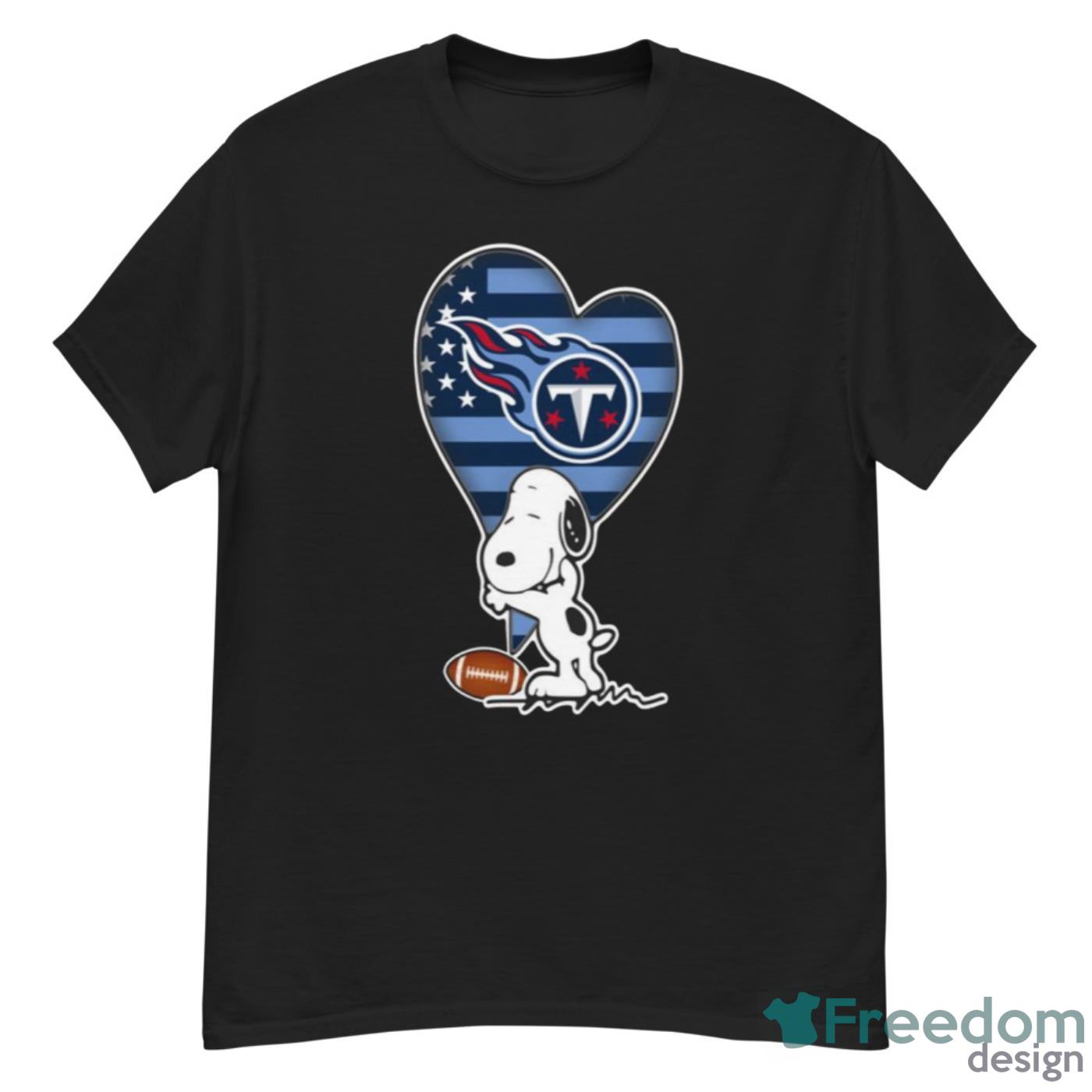 Tennessee Titans NFL Football The Peanuts Movie Adorable Snoopy T Shirt - G500 Men’s Classic T-Shirt