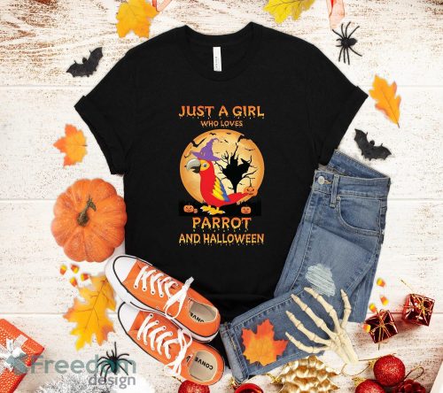 Just a girl who loves Parrot and Halloween T-Shirt Halloween Gift Sweatshirt Hoodie Product Photo 1