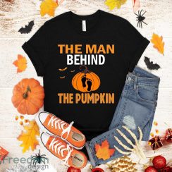 Mens Expecting The Man Behind The Pumpkin Halloween New Dad T-Shirt Halloween Gift