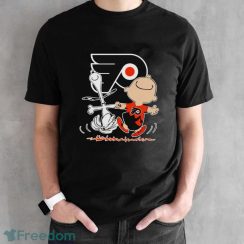 Philadelphia Flyers Snoopy And Charlie Brown Dancing Shirt - Black Unisex T-Shirt