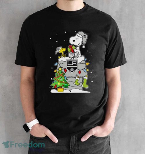 Snoopy And Friends Los Angeles Kings Merry Christmas Sweatshirt - Black Unisex T-Shirt