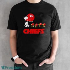 Snoopy And Woodstock Kansas City Chiefs Shirt - Black Unisex T-Shirt