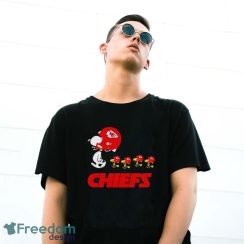 Snoopy And Woodstock Kansas City Chiefs Shirt - G500 Gildan T-Shirt