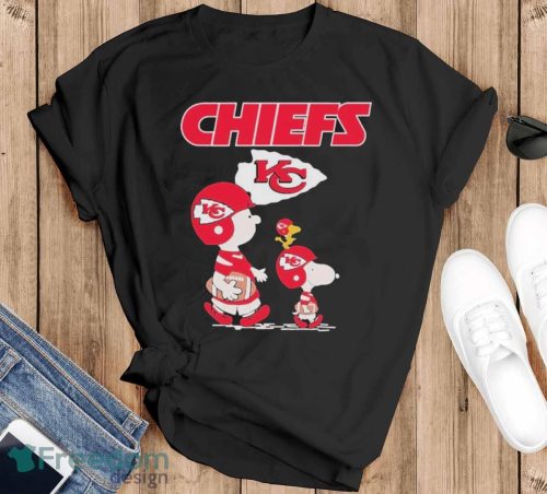 Snoopy The Peanuts Kansas City Chiefs,Chiefs Football Classic T-Shirt - Black T-Shirt