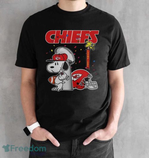 The Snoopy And Woodstock With Kansas City Chiefs Of Nfl Champions Shirt - Black Unisex T-Shirt