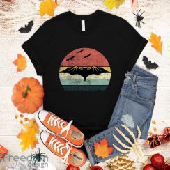 Vintage Retro Bat Halloween Shirt Vampire Costume Funny Gift T-Shirt Halloween Gift