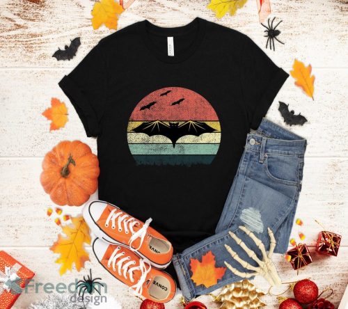 Vintage Retro Bat Halloween Shirt Vampire Costume Funny Gift T-Shirt Halloween Gift Product Photo 1