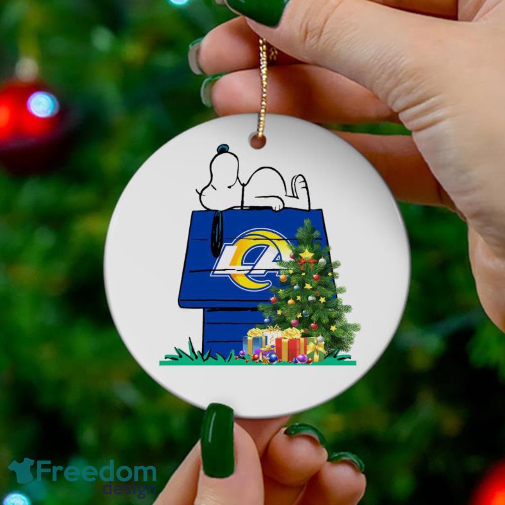 Los Angeles Rams Snoopy Christmas Circle Ornament image Los Angeles Rams Snoopy Christmas Circle Ornament Product Photo 1