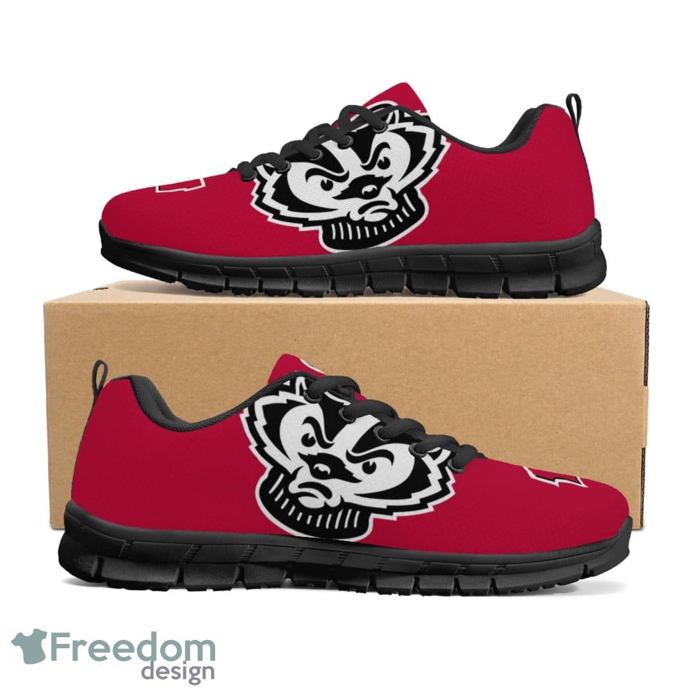 wisconsin-badgers-fan-shoes-sneakers-running-shoes-for-women-men-football-team-sneakers-1.jpg Wisconsin Badgers Fan Shoes Sneakers Running Shoes for Women Men Football Team Sneakers - Wisconsin Badgers Fan Shoes Sneakers Running Shoes Football Team Sneakers_2