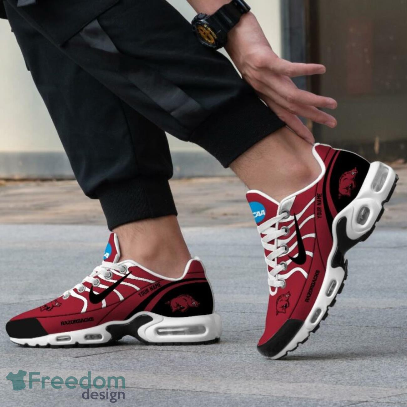 Arkansas Razorbacks Custom Name Kicks NCAA Teams Air Cushion Sport Shoes image Arkansas Razorbacks Custom Name Kicks NCAA Teams Air Cushion Sport Shoes Product Photo 2