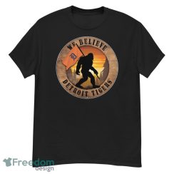 Detroit Tigers Bigfoot We Believe T-Shirt, Hoodie, Sweatshirt - G500 Men’s Classic T-Shirt