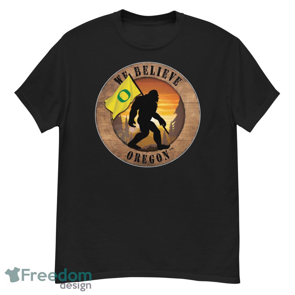 oregon-bigfoot-we-believe-t-shirt-hoodie-sweatshirt-1.jpeg Oregon Bigfoot We Believe T-Shirt, Hoodie, Sweatshirt - G500 Men’s Classic T-Shirt