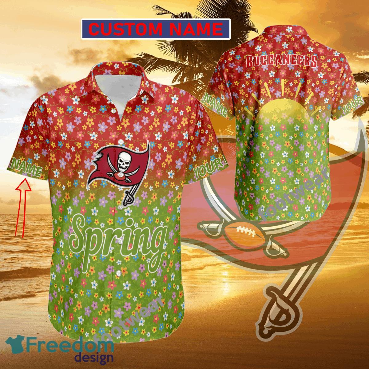 Tampa Bay Buccaneers 3D Hawaiian Shirt New Custom Name Tropical Beach Gift For Fans - Tampa Bay Buccaneers 3D Hawaiian Shirt New Custom Name Tropical Beach Gift For Fans