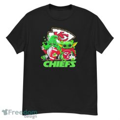 Kansas City Chiefs Baby Yoda Happy St.Patrick’s Day Shamrock t-shirt