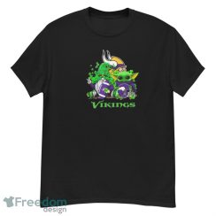 Minnesota Vikings Baby Yoda Happy St.Patrick’s Day Shamrock Shirt