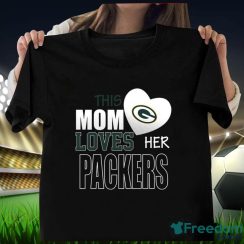 Green Bay Packers Mom Loves Mother’s Day T-Shirt