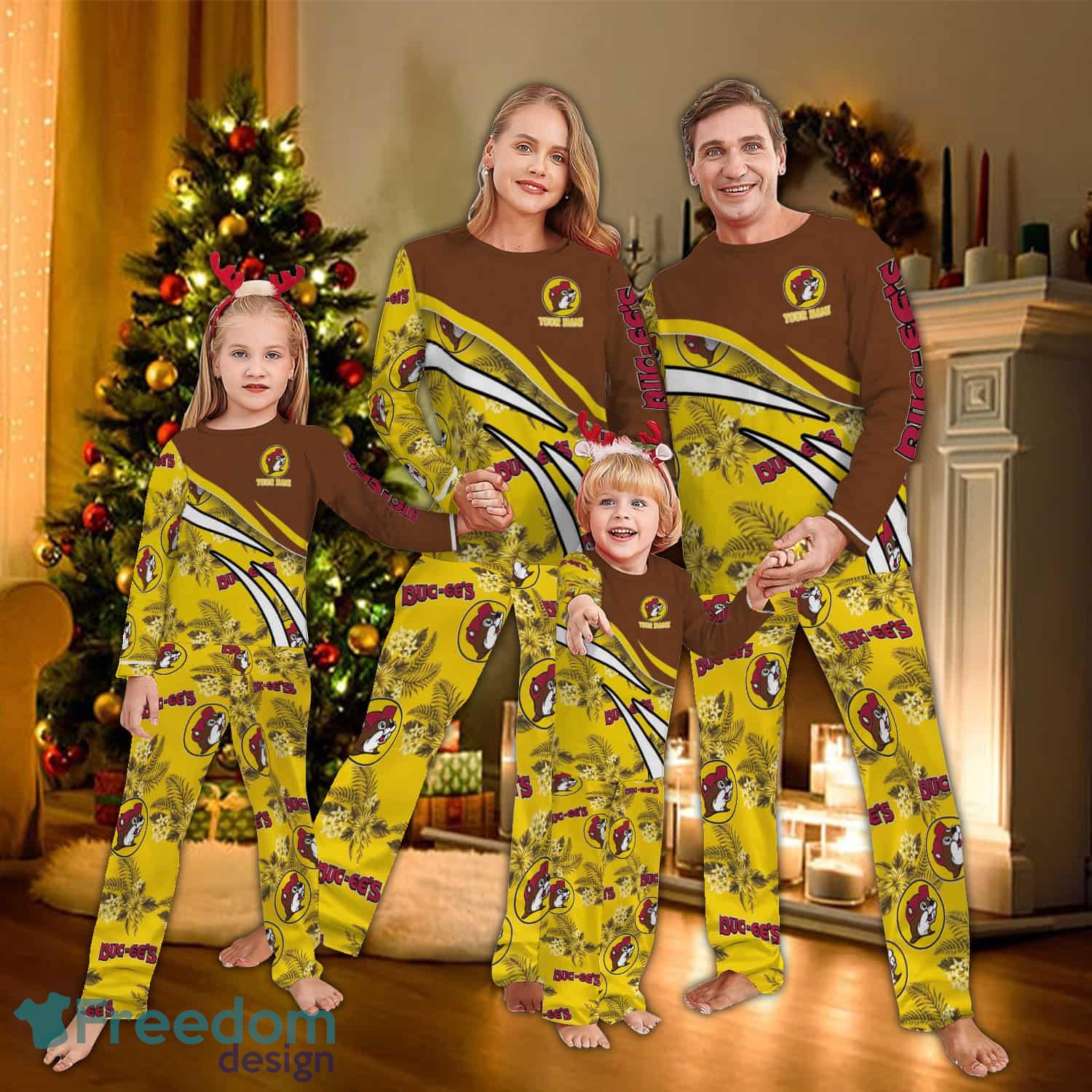 Custom Name Buc Ee’s Flower Pattern Pajamas Set Flower Men Women Children - Custom Name Buc Ee’s Flower Pattern Pajamas Set Flower Men Women Children