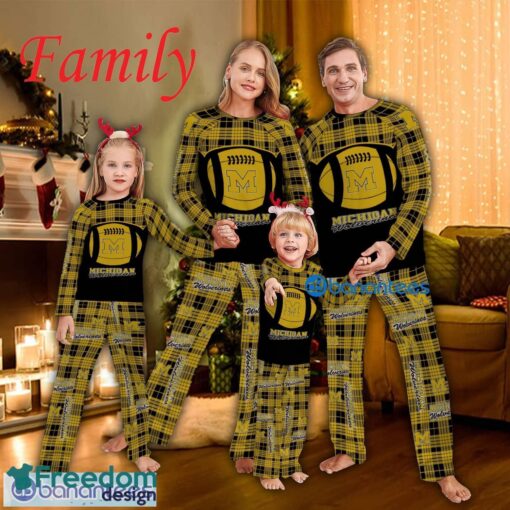 Logo Pattern Family Pajamas Set NCAA Michigan Wolverines Caro For Fans Holidays - Logo Pattern Family Pajamas Set NCAA Michigan Wolverines Caro For Fans Holidays