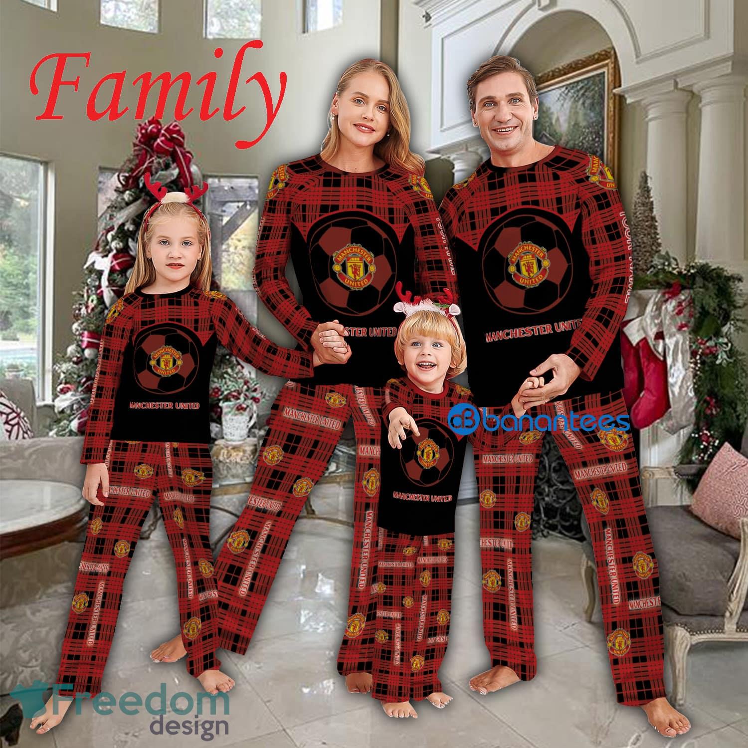 Logo Pattern Pajamas Set Gift For Family EPL Manchester United Caro For Fans Holidays Product Photo 1