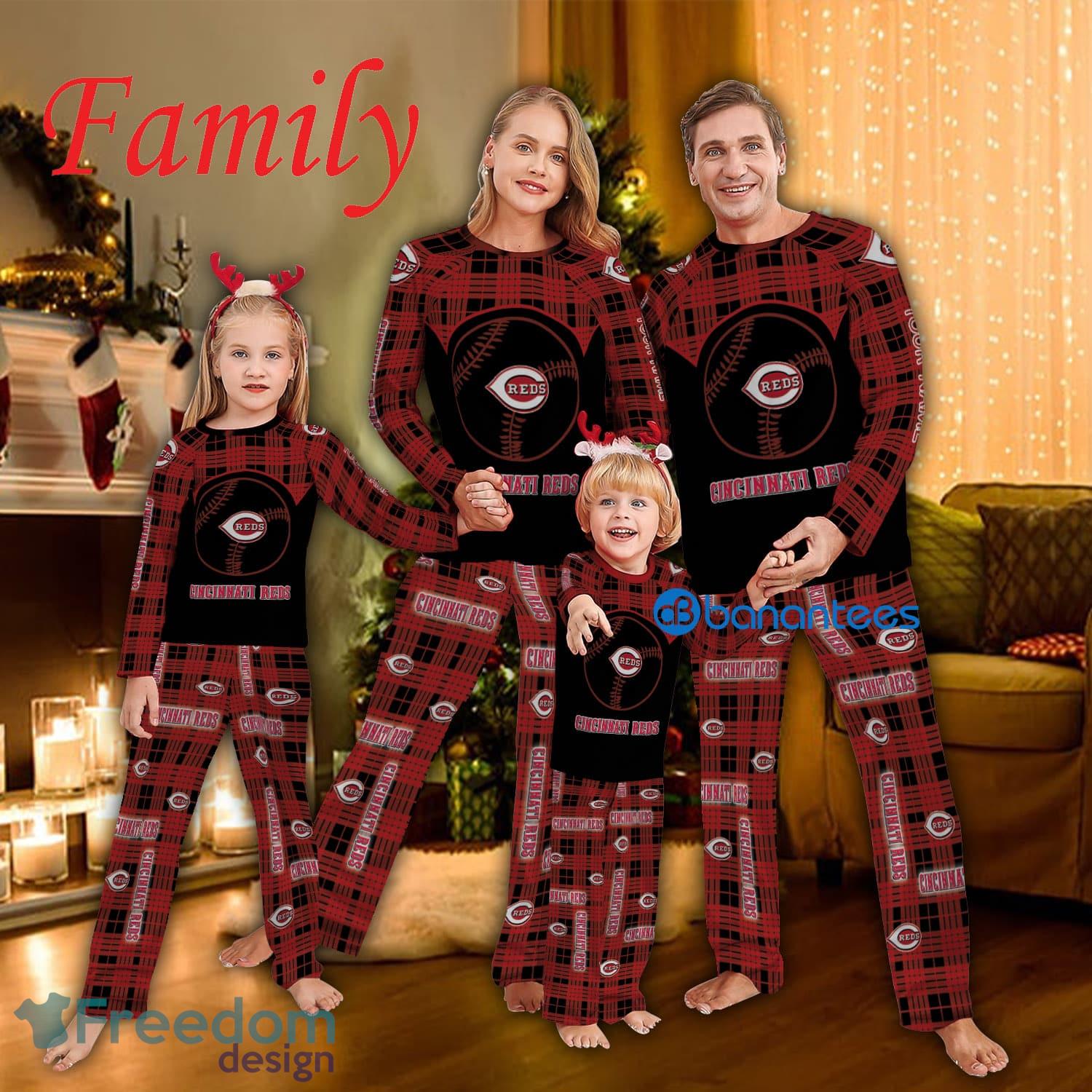 Logo Team Family Pajamas Set MLB Cincinnati Reds Caro For Fans Holidays - Logo Team Family Pajamas Set MLB Cincinnati Reds Caro For Fans Holidays