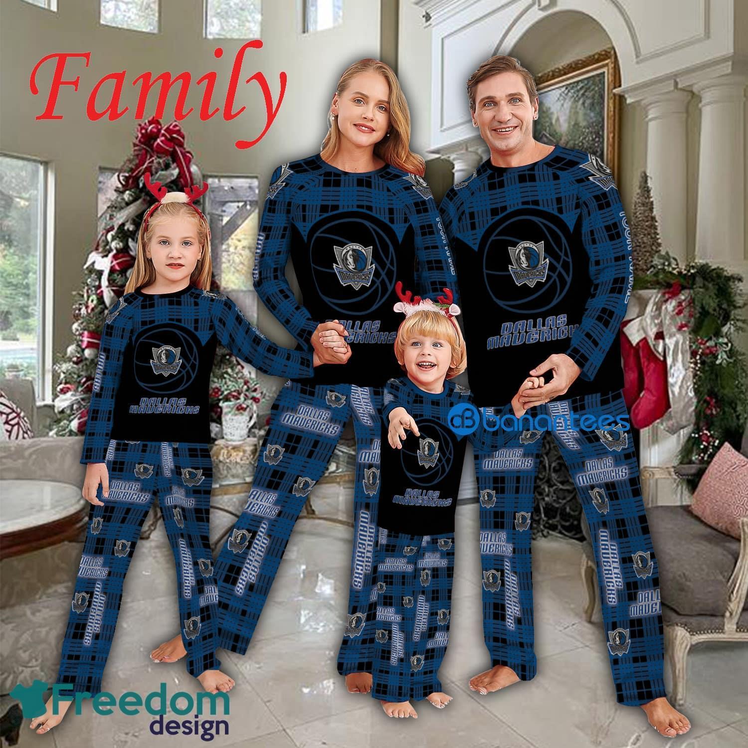 Logo Team Pajamas Set Gift For Family NBA Dallas Mavericks Caro For Fans Holidays - Logo Team Pajamas Set Gift For Family NBA Dallas Mavericks Caro For Fans Holidays