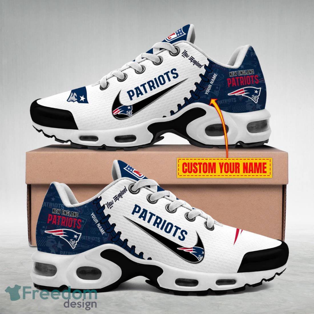 New England Patriots Sport Shoes Trending Sneakers For Men Women Custom Name image New England Patriots Sport Shoes Trending Sneakers For Men Women Custom Name Product Photo 2