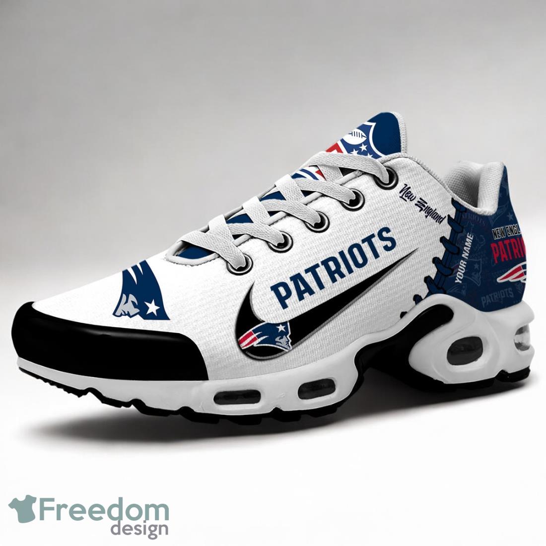New England Patriots Sport Shoes Trending Sneakers For Men Women Custom Name image New England Patriots Sport Shoes Trending Sneakers For Men Women Custom Name Product Photo 1