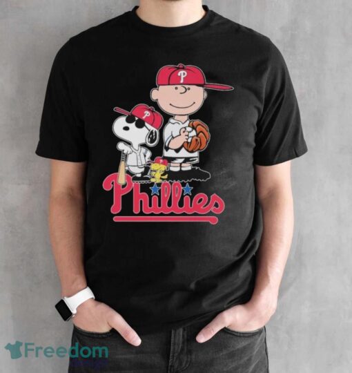 Official The Peanuts Movie Characters Philadelphia Phillies Baseball 2024 Shirt - Black Unisex T-Shirt