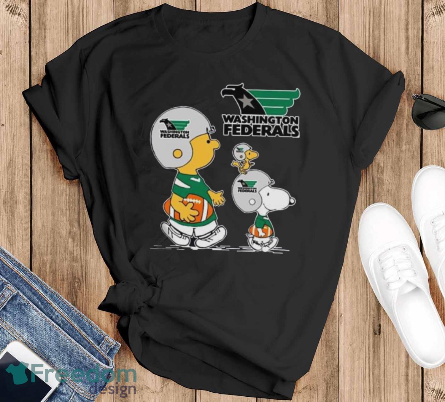 Peanuts Charlie Brown And Snoopy Washington Federals image Peanuts Charlie Brown And Snoopy Washington Federals - Black T-Shirt