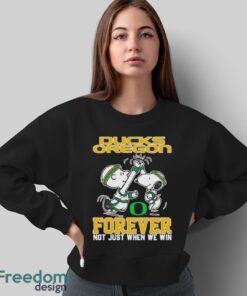 Snoopy Charlie Brown High Five Oregon Ducks Forever Not Just When We Win Shirt - Sweatshirt