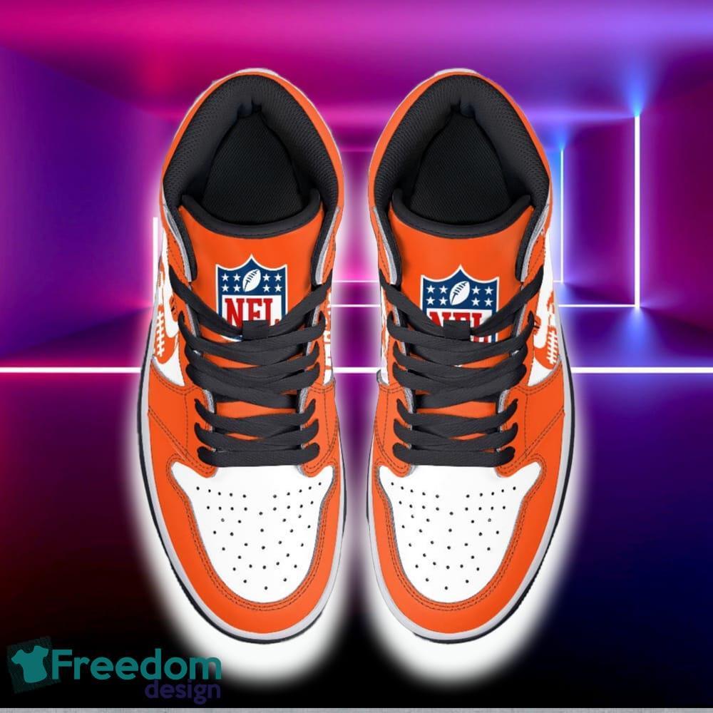 cincinnati-bengals-air-jordan-hightop-shoes-new-custom-name-for-fans-gift-sneaker-2.jpg Cincinnati Bengals Air Jordan Hightop Shoes New Custom Name For Fans Gift Sneaker - Cincinnati Bengals Air Jordan Hightop Shoes Photo 6