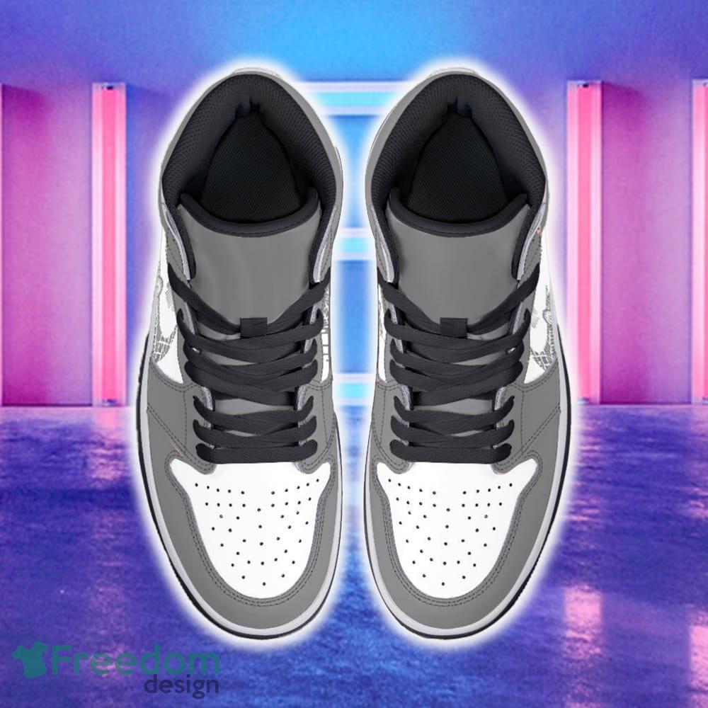 jeep-car-air-jordan-1-hightop-shoes-new-for-fans-gift-aj1-sneaker-custom-name-2.jpg Jeep Car Air Jordan 1 Hightop Shoes New For Fans Gift AJ1 Sneaker Custom Name - Jeep Air Jordan 1 Hightop Shoes_6