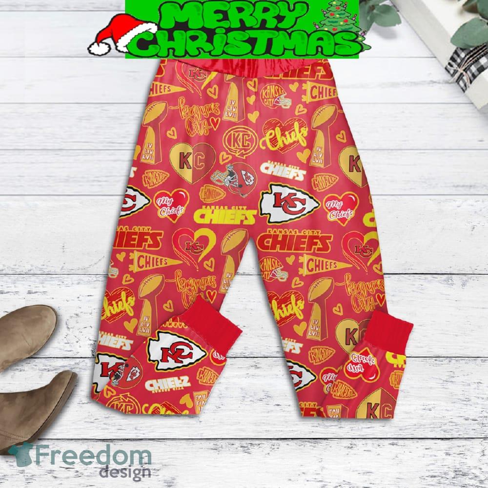 kansas-city-chiefs-run-on-coffee-fan-fleece-pajamas-set-red-full-print-christmas-for-women-3.jpg Kansas City Chiefs Run On Coffee Fan Fleece Pajamas Set Red Full Print Christmas For Women - Kansas City Chiefs Run On Coffee Fan Fleece Pajamas Set Red-4