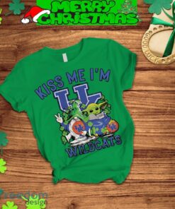 Kentucky Wildcats Happy St. Patrick’s Day Baby Yoda Fleece Pajamas Set Men Women For Fans image Kentucky Wildcats Happy St. Patrick’s Day Baby Yoda Fleece Pajamas Set Men Women For Fans - Kentucky Wildcats Happy St. Patrick’s Day Baby Yoda Fleece Pajamas Set-2