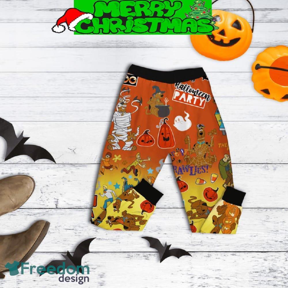 scooby-doo-where-are-you-halloween-hunting-fleece-pajamas-set-full-print-christmas-for-women-2.jpg Scooby Doo Where Are You Halloween Hunting Fleece Pajamas Set Full Print Christmas For Women - Scooby Doo Where Are You Halloween Hunting Fleece Pajamas Set-3