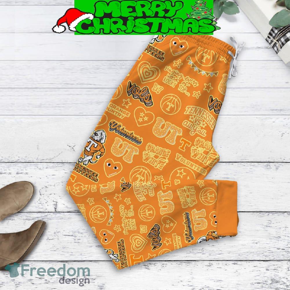 tennessee-volunteers-run-on-coffee-fleece-pajamas-set-men-women-for-fans-2.jpg Tennessee Volunteers Run On Coffee Fleece Pajamas Set Men Women For Fans - Tennessee Volunteers Run On Coffee Fleece Pajamas Set-3